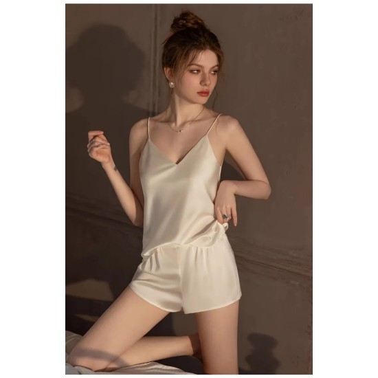 Women Fashion Sexy Solid Color Ice Silk Camisole Loose Shorts Pajamas Two-Piece Set Women Fashion Sexy Solid Color Ice Silk Camisole Loose Shorts Pajamas Two-Piece Set