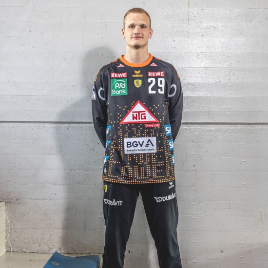 LÖWEN TORHÜTERTRIKOT 23/24 (SCHWARZ) LÖWEN TORHÜTERTRIKOT 23/24 (SCHWARZ)